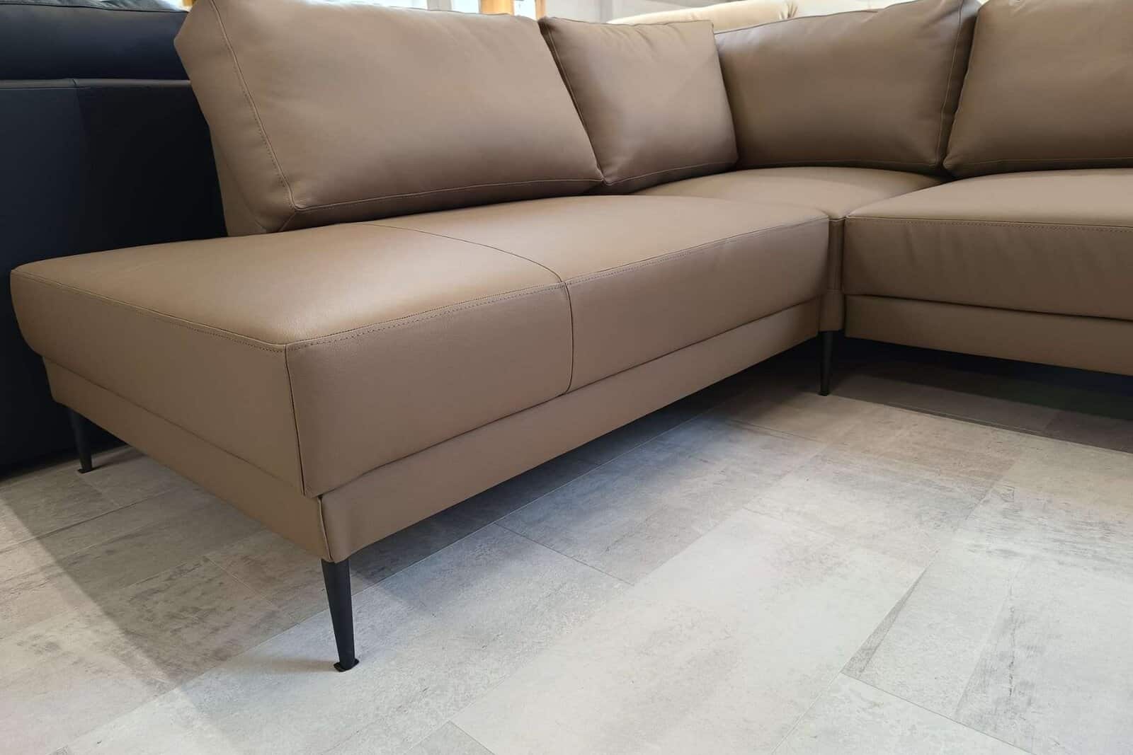 Narożnik Cloud nowoczesny na nóżkach bez funkcji skóra + eko meble DEKO