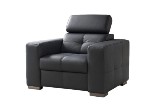 Fotel Etna II łączy prostą, elegancką linię z nowoczesnymi detalami - meble deko