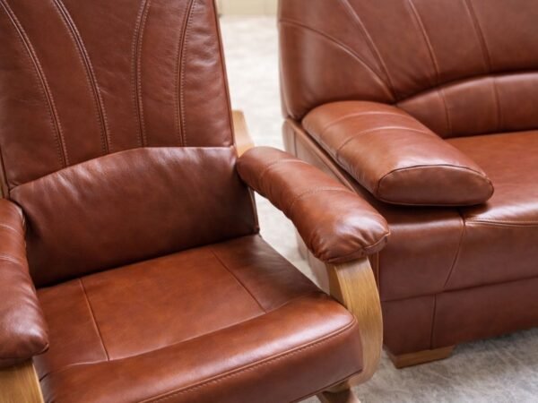 Komplet Gala, wersalka i dwa zgrabne fotele